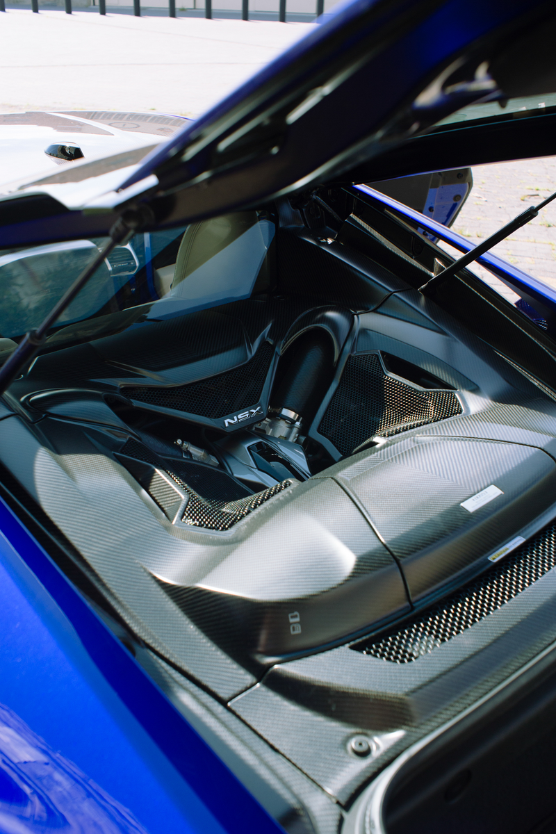 Illustration for article titled The 2017 Acura NSX Is Still The Crazy Fast Spaceship You Can Live With Every Day